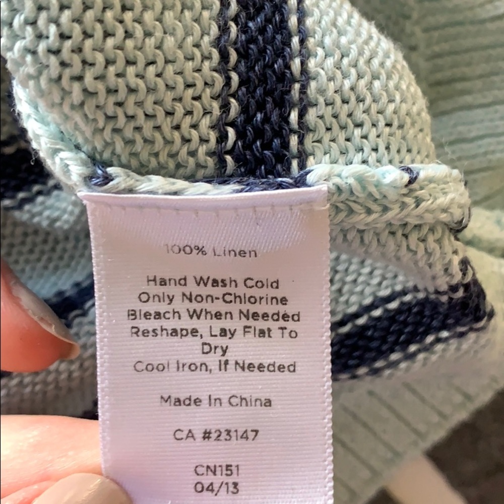 Sweater - Picture 3 of 4